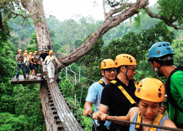 אומגות בצ׳אנג מאי גשר