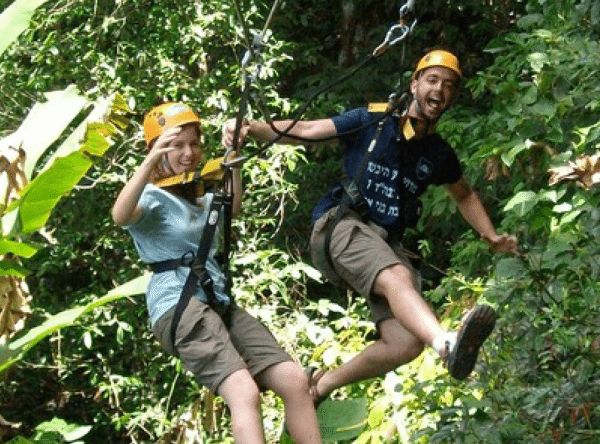 אומגות בצ׳אנג מאי זוג