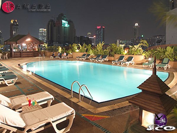 בנגקוק – רמדה דמה – בריכת המלון