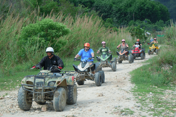 טיול טרקטורונים קבוצה