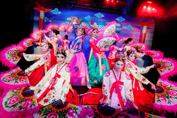 מופע אפרודיה המציגות