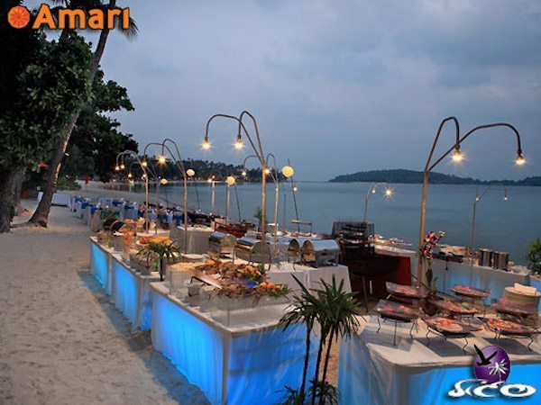 מלון אמרי פאלם ריף – קוסמוי – מסעדת החוף