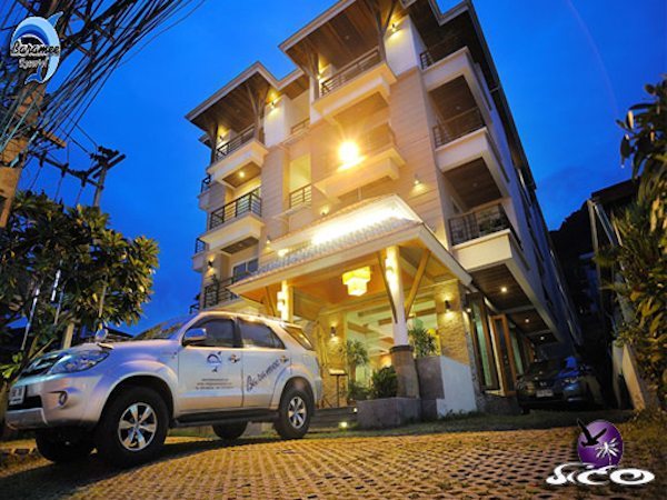 מלונות בפוקט – בארמי ריזורטל – הכניסה