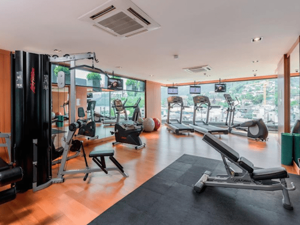 מלונות בפוקט – דה צ׳ארם – חדר הכושר