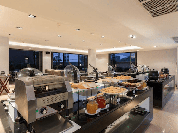 מלונות בפוקט – דה צ׳ארם – מסעדת המלון