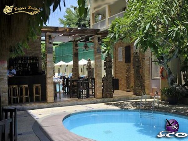 מלונות בפוקט – פופה פאלס – בר הבריכה