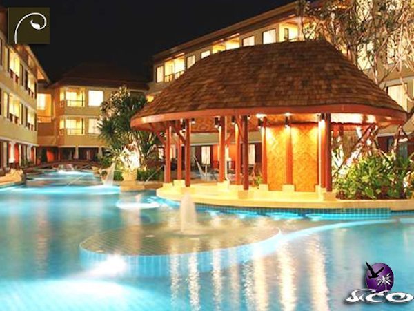 מלונות בפוקט – פטונג פרגון – בר הבריכה