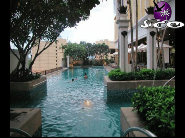 מלונות בצ’אנג מאי – לה מרידיאן – הבריכה