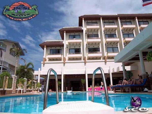 מלונות בקופיפי – פיפי הוטל – הבריכה