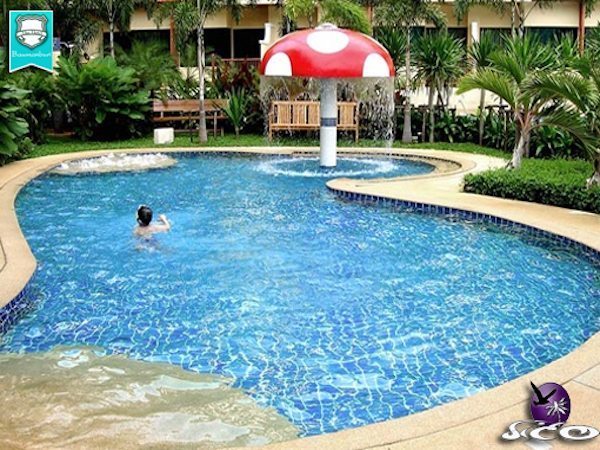 פוקט – פוקט באומנבורי – הבריכה