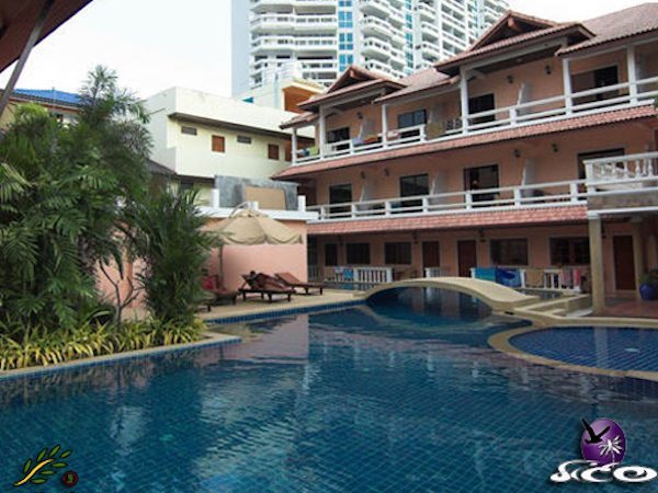 פוקט – תאנטיפ וילה – המלון והבריכה