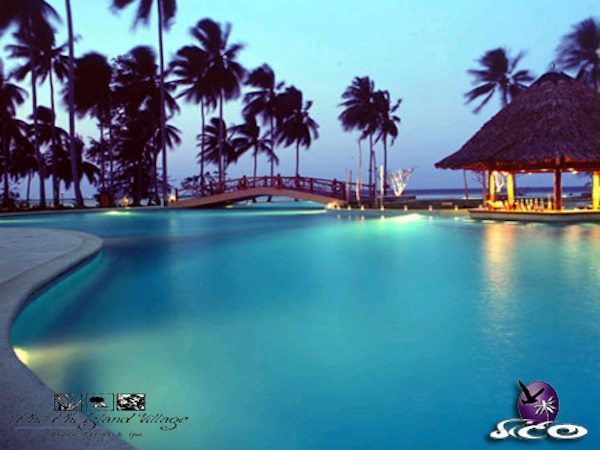 קופיפי – פיפי איילנד ויליג’ ביץ’ – בריכת המלון