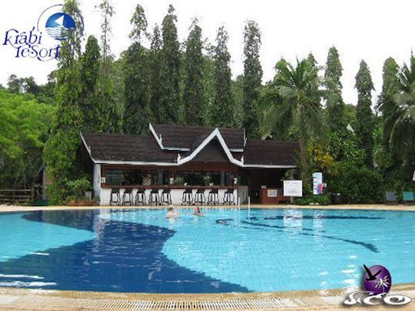 קראבי – קראבי ריזורט – בריכת המלון