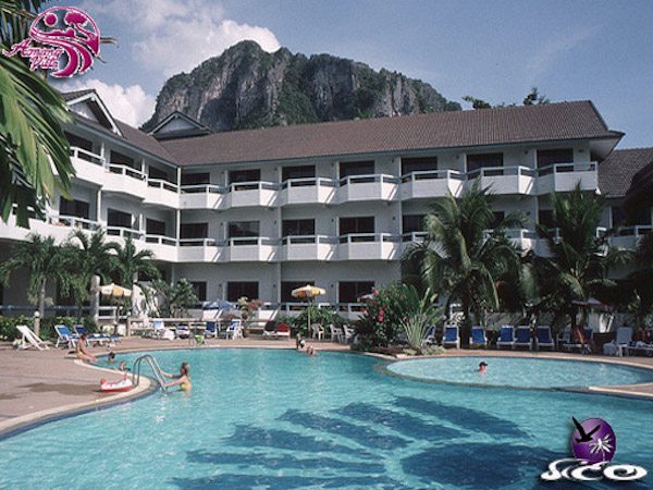 קרבי – אאונאנג וילה – בריכת המלון