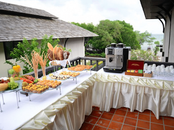 ריילי ביץ – בו נגא טאני – הבופה