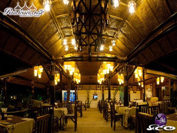 ריילי ביץ – ריילי ויליג׳ – מסעדת המלון